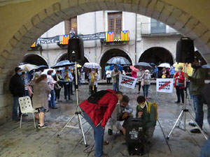 Concentraci&oacute; a la pla&ccedil;a del Vi per la independ&egrave;ncia i la llibertat dels presos pol&iacute;tics