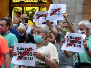 Concentraci&oacute; a la pla&ccedil;a del Vi per la independ&egrave;ncia i la llibertat dels presos pol&iacute;tics