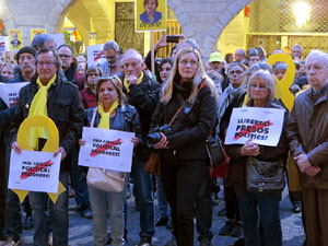 Concentraci&oacute; a la pla&ccedil;a del Vi per la independ&egrave;ncia i la llibertat dels presos pol&iacute;tics