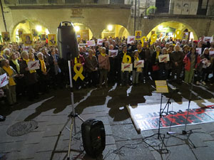 Concentraci&oacute; a la pla&ccedil;a del Vi per la independ&egrave;ncia i la llibertat dels presos pol&iacute;tics