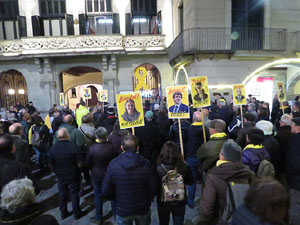 Concentraci&oacute; a la pla&ccedil;a del Vi per la independ&egrave;ncia i la llibertat dels presos pol&iacute;tics