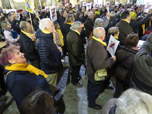 Concentraci&oacute; a la pla&ccedil;a del Vi per la independ&egrave;ncia i la llibertat dels presos pol&iacute;tics
