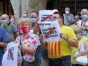 Concentraci&oacute; a la pla&ccedil;a del Vi per la independ&egrave;ncia i la llibertat dels presos pol&iacute;tics