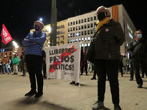 Concentraci&oacute; a la pla&ccedil;a de l'U d'octubre de 2017 per la independ&egrave;ncia i la llibertat dels presos pol&iacute;tics