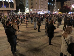 Concentraci&oacute; a la pla&ccedil;a de l'U d'octubre de 2017 per la independ&egrave;ncia i la llibertat dels presos pol&iacute;tics
