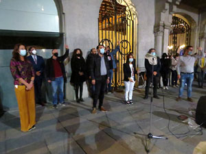 Concentraci&oacute; contra el 155 davant la subdelegaci&oacute; dels govern espanyol a la Gran Via de Jaume I