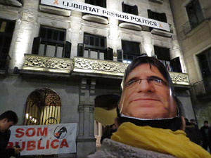 Concentraci&oacute; a la pla&ccedil;a del Vi per la independ&egrave;ncia i la llibertat dels presos pol&iacute;tics