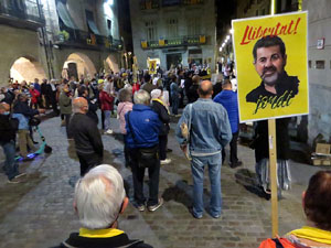 Concentraci&oacute; a la pla&ccedil;a del Vi per la independ&egrave;ncia i la llibertat dels presos pol&iacute;tics