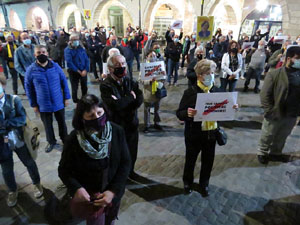 Concentraci&oacute; a la pla&ccedil;a del Vi per la independ&egrave;ncia i la llibertat dels presos pol&iacute;tics
