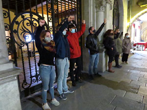 Concentraci&oacute; a la pla&ccedil;a del Vi per la independ&egrave;ncia i la llibertat dels presos pol&iacute;tics