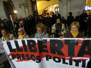 Concentraci&oacute; a la pla&ccedil;a del Vi per la independ&egrave;ncia i la llibertat dels presos pol&iacute;tics