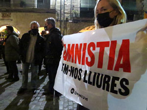 Concentraci&oacute; a la pla&ccedil;a del Vi per la independ&egrave;ncia i la llibertat dels presos pol&iacute;tics