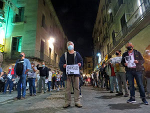 Crema popular de fotos del rei d'Espanya a la pla&ccedil;a del Vi sota el lema 'Ni rei ni corona'