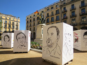 T&ograve;tems per la Dignitat a la pla&ccedil;a de la Independ&egrave;ncia