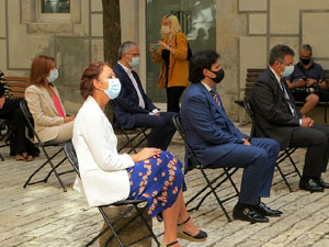 Diada Nacional 2020. Acte institucional al Pati de les Magn&ograve;lies, amb parlaments de Marta Madrenas, Miquel Noguer i Pere Vila