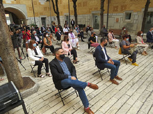 Diada Nacional 2020. Acte institucional al Pati de les Magn&ograve;lies, amb parlaments de Marta Madrenas, Miquel Noguer i Pere Vila