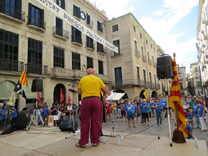 Diada Nacional 2020. Concentraci&oacute; a la pla&ccedil;a del Vi, lectura del manifest i cant de Els Segadors