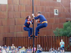 Festival Esc&egrave;Nit a la pla&ccedil;a del Pallol