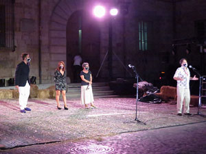 Festival Fitag 2020. Inauguraci&oacute; a les escales de la Catedral