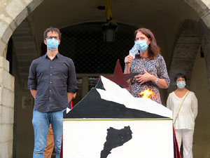 La Flama del Canig&oacute; 2020 a la pla&ccedil;a del Vi