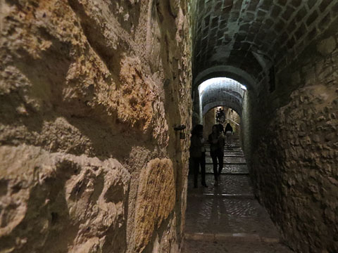 El carrer de Sant Lloren&ccedil; al Call jueu