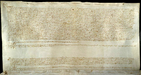 18/07/1527. Jeroni Roca, ciutad&agrave; de Girona, fill i hereu de Nicolau Roca, ven a Pere Ribot, canonge de l'esgl&eacute;sia de Sant Feliu de Girona, dos patis i els banys de l'antic Call, situats al carrer de Sant Lloren&ccedil;, pel preu de 48 lliures de Barcelona