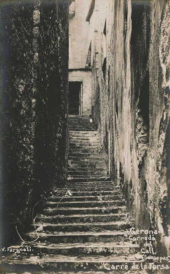 El carrer de Sant Lloren&ccedil;, al Call Jueu. 1920-1944