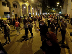 Concentraci&oacute; i encesa de torxes en commemoraci&oacute; del l'1-O del 2017