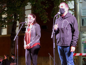 Concentraci&oacute; i encesa de torxes en commemoraci&oacute; del l'1-O del 2017