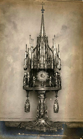Cust&ograve;dia de Corpus conservada al Tresor de la Catedral. 1900-1930