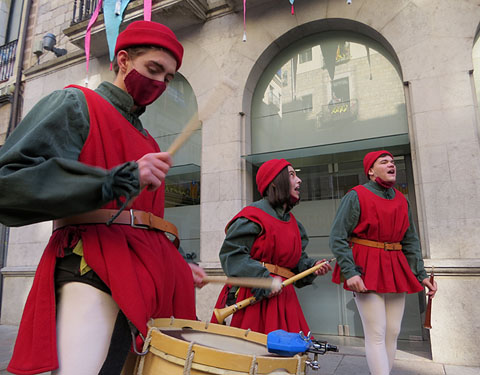 M&uacute;sics a la pla&ccedil;a del Vi