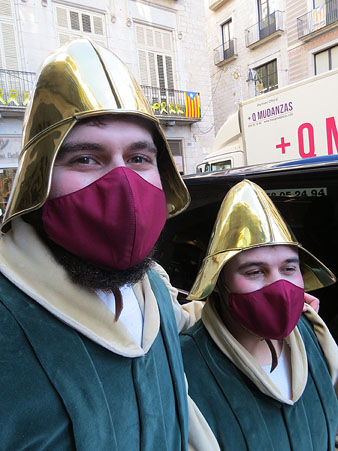 Els escaladors a la pla&ccedil;a del Vi