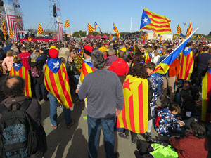 Acte del Consell per la Rep&uacute;blica Catalana a Perpiny&agrave; amb el President Carles Puigdemont i els consellers Clara Ponsat&iacute; i Toni Com&iacute;n