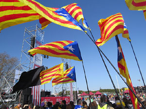 Acte del Consell per la Rep&uacute;blica Catalana a Perpiny&agrave; amb el President Carles Puigdemont i els consellers Clara Ponsat&iacute; i Toni Com&iacute;n