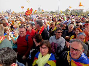 Acte del Consell per la Rep&uacute;blica Catalana a Perpiny&agrave; amb el President Carles Puigdemont i els consellers Clara Ponsat&iacute; i Toni Com&iacute;n