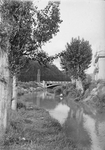 El pont de Mart sobre el riu G&uuml;ell. 1935-1940