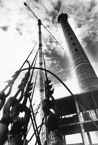 Construcci&oacute; de la Torre de Comunicacions de Telef&ograve;nica. 1990