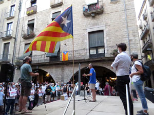 Concentraci&oacute; a la pla&ccedil;a del Vi per la independ&egrave;ncia i la llibertat dels presos pol&iacute;tics