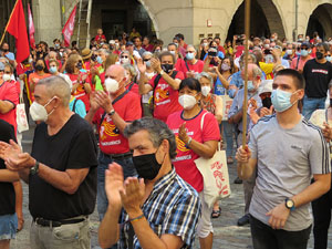 Diada Nacional 2021. Concentraci&oacute; a la pla&ccedil;a del Vi, lectura del manifest i cant de Els Segadors