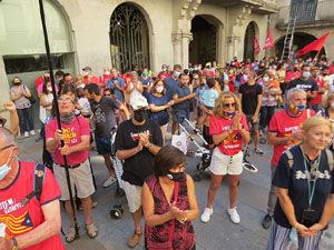 Diada Nacional 2021. Concentraci&oacute; a la pla&ccedil;a del Vi, lectura del manifest i cant de Els Segadors