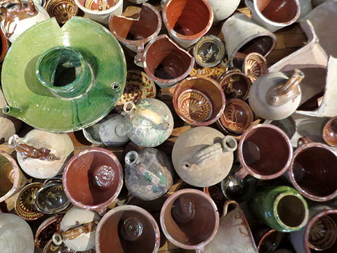 Terrissa de volta. Conjunt cer&agrave;mic trobat en una casa de la pla&ccedil;a del Vi. Segle XVIII-XIX