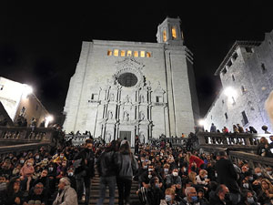 Fires de Sant Narc&iacute;s 2021. Pilar a les escales de la Catedral