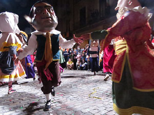 Fires de Sant Narc&iacute;s 2021. Ball de l'&agrave;liga, capgrossos i gegants