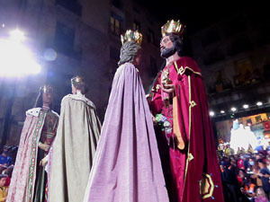 Fires de Sant Narc&iacute;s 2021. Ball de l'&agrave;liga, capgrossos i gegants