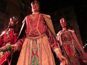 Fires de Sant Narc&iacute;s 2021. Ball de l'&agrave;liga, capgrossos i gegants