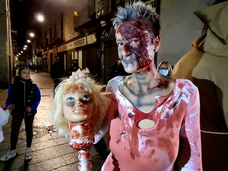 Fires de Sant Narc&iacute;s 2021. Zombie Walk de Girona