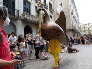 Arribada de la Flama del Canig&oacute; 2021 a la pla&ccedil;a del Vi