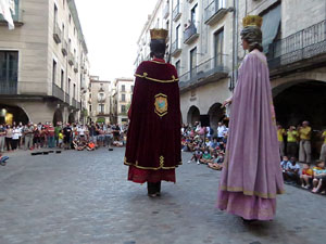 Arribada de la Flama del Canig&oacute; 2021 a la pla&ccedil;a del Vi