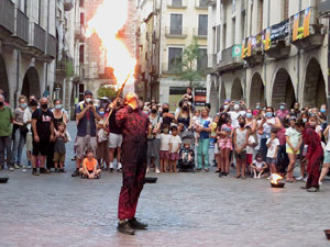 Arribada de la Flama del Canig&oacute; 2021 a la pla&ccedil;a del Vi