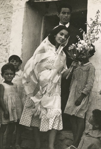 Fotograma de la pel&middot;l&iacute;cula 'Juguetes Infinitos', amb gui&oacute; cinematogr&agrave;fic de Josep Tarr&eacute;s Fontan, rodada a la masia la 'Casa Vella' de Platja d'Aro. 1960